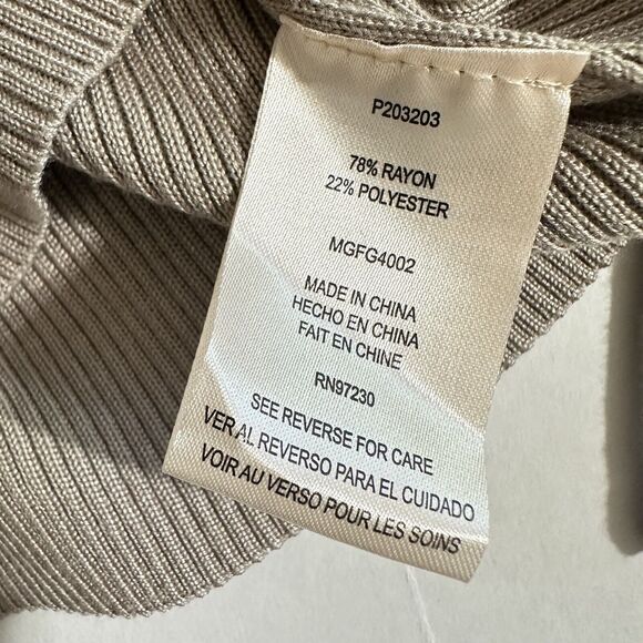 Madden Girl Knit Ribbed Sweater Long Sleeve Crop Top Size Large Light Olive NWT - Picture 7 of 8